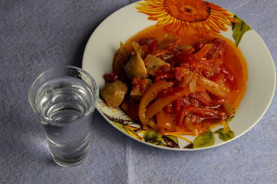 быстрый самогон из гороха