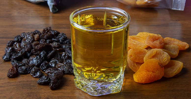 фото домашней настойки на сухофруктах