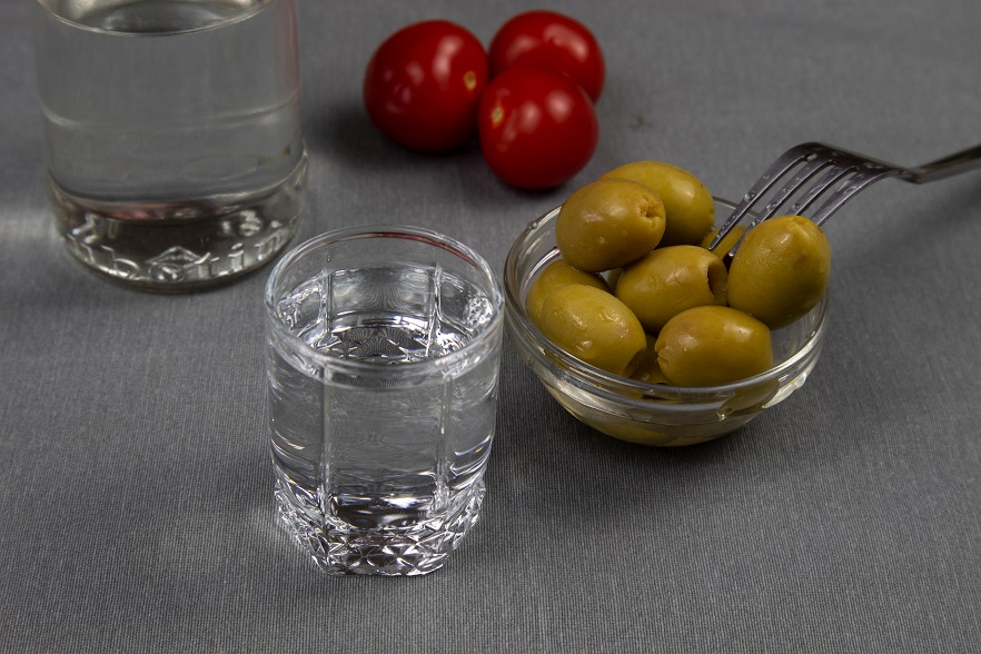 самогон из алычи