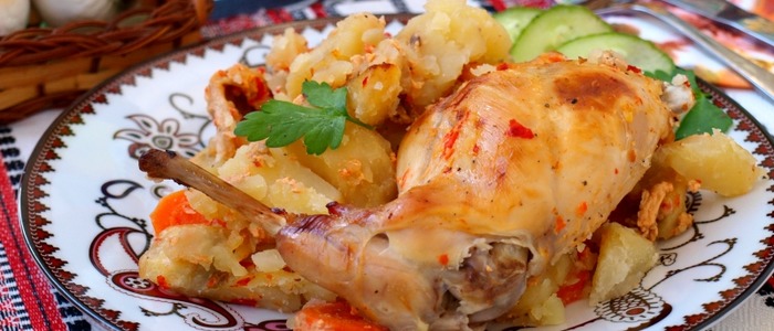 Кролик в рукаве в сметане