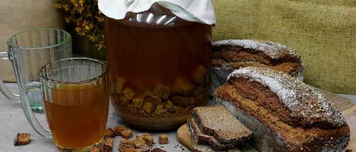 Квас из черного хлеба