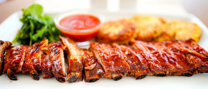 Свиные ребрышки в духовке Свиные ребрышки в духовке в фольге