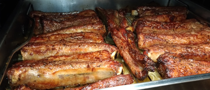 Свиные ребрышки в духовке Свиные ребрышки в духовке в медовом соусе