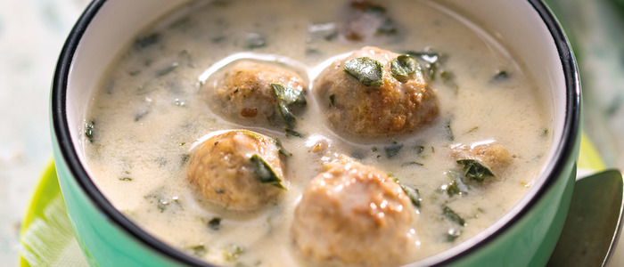 Сырный суп с фрикадельками и шампиньонами