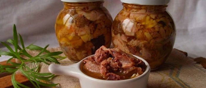 Тушенка из свинины в мультиварке