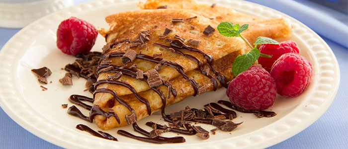 Блины на молоке для детей Блины на молоке с ягодами