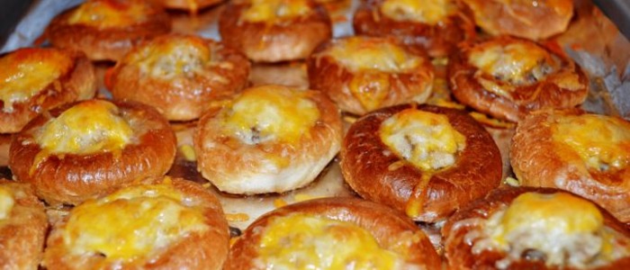 бублики с фаршем на сковороде