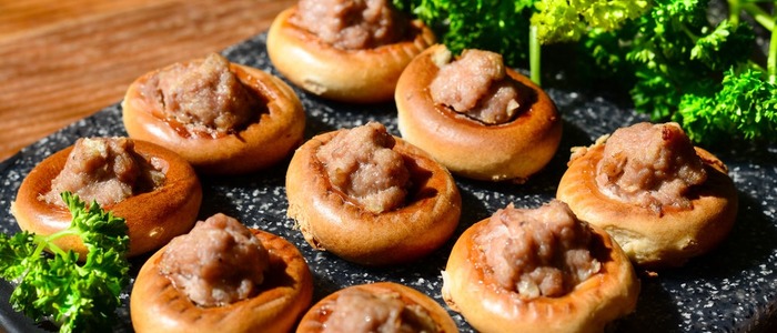 бублики с фаршем в духовке