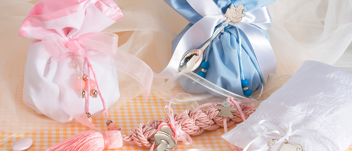 Что подарить на крестины дарят крестные на крещение.