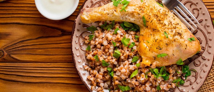 курица с гречкой со сметаной