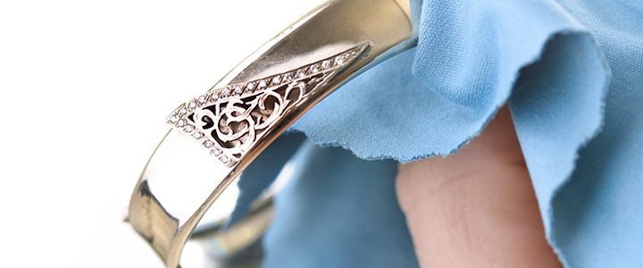 Как почистить золото в домашних условиях аммиаком Как почистить золото в домашних условиях – 6 способов