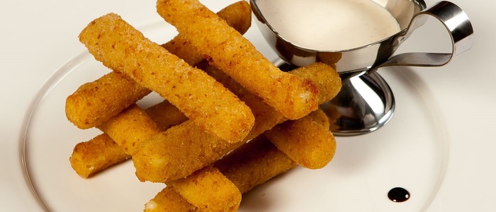 фаршированные крабовые палочки в кляре