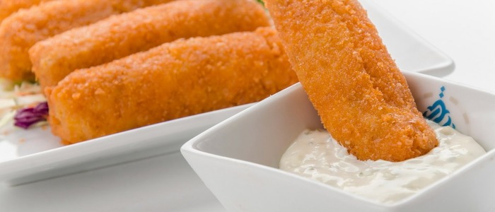 крабовые палочки в кляре с сыром