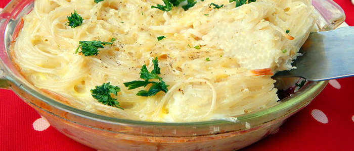 Лапшевник с творогом Лапшевник с творогом на сковороде