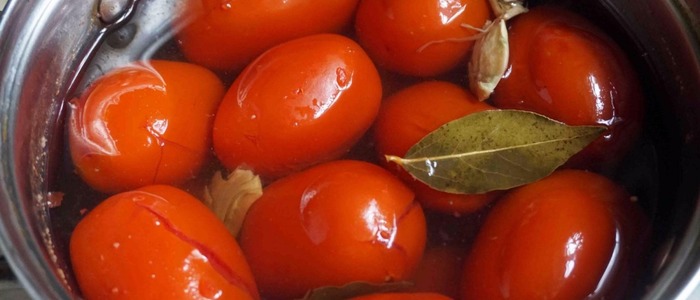 маринованные помидоры с чесноком