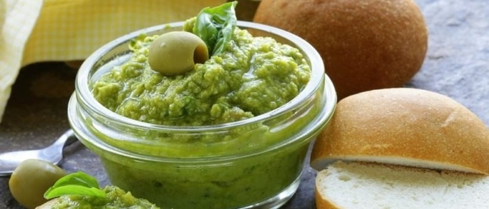 паста из чесночных стрелок для бутербродов