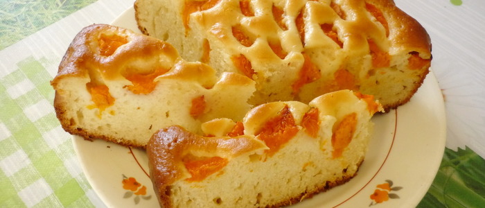 дрожжевой пирог с абрикосами