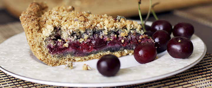 Простой пирог с черешней Пирог с черешней на молоке