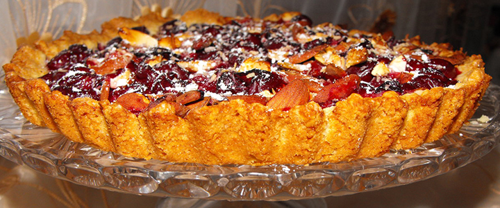 Классический пирог с черешней Бакский пирог с черешней