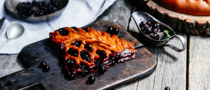 пирог с черной смородиной в духовке