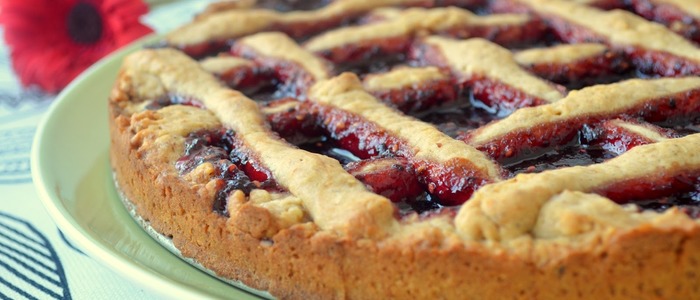 заливной пирог с вареньем на скорую руку