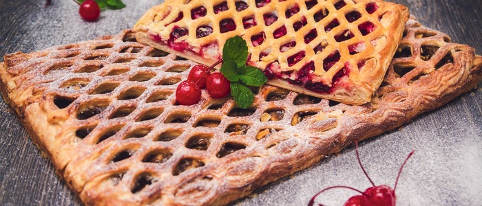 пирог с вишней и творогом