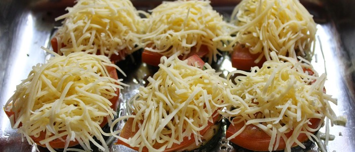 помидоры с сыром в духовке помидоры с сыром и чесноком в духовке