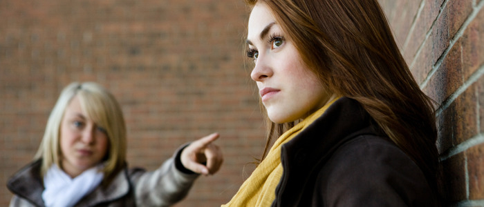 поссорилась с подругой поссорилась с лучшей подругой.