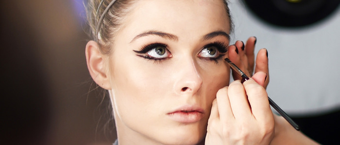 рисовать стрелки на глазах правильно рисовать стрелки на глазах для начинающих