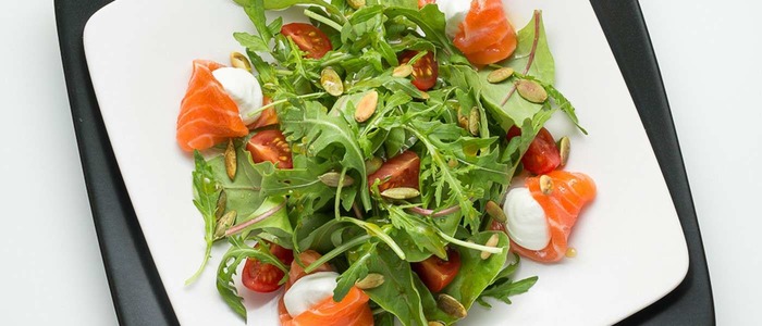 салат «Суши» с красной рыбой