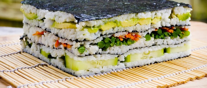 салат «Суши» слоями