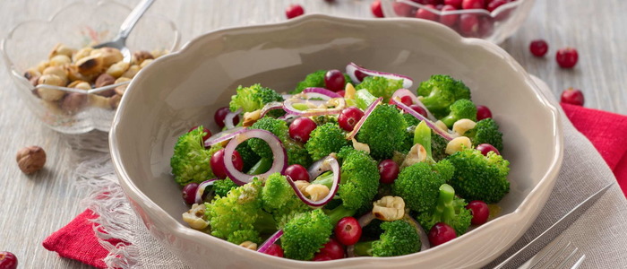 салат из брокколи и яйца