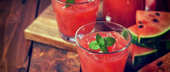 смузи из арбуза смузи из арбуза и клубники