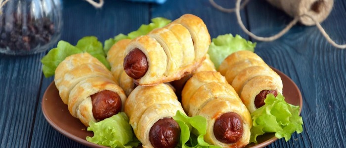 сосиски в слоёном тесте в бездрожжевом тесте