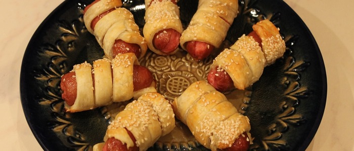 сосиски в слоёном тесте в духовке