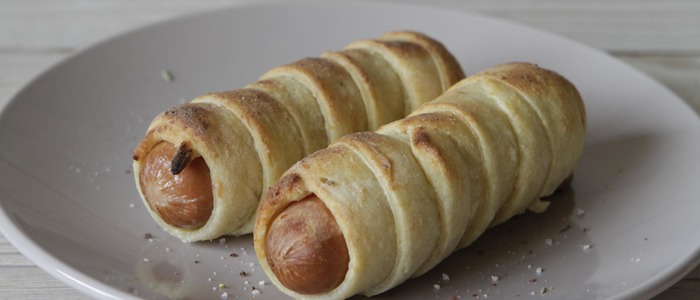 сосиски в слоёном тесте в духовке