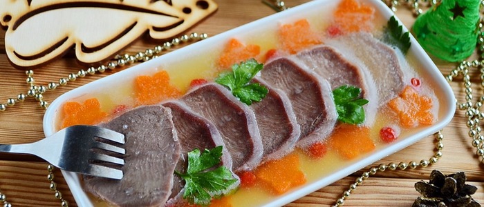 заливное из свиного языка заливное из свиного языка с желатином.