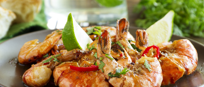 жареные креветки жареные креветки на сливочном масле.